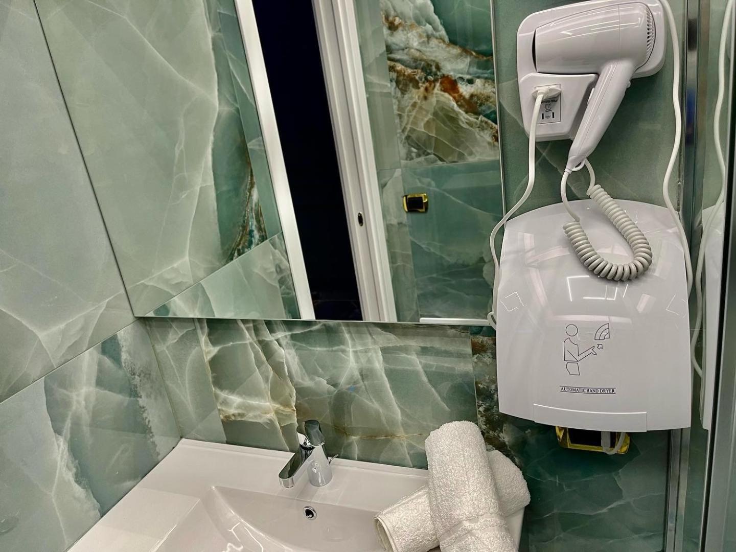 Al Binario Di Napoli Acomodação com café da manhã Exterior foto