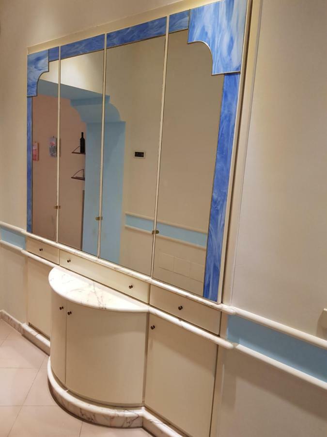 Al Binario Di Napoli Acomodação com café da manhã Exterior foto